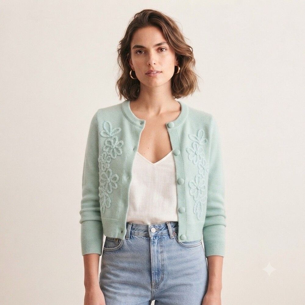 Primark Womens M Mint Green Floral Applique Knit Cropped Button Cardigan Sweater